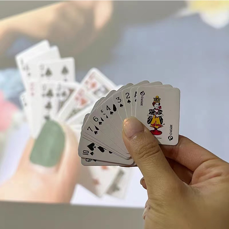 10/5 กล่องมินิการ์ดเล่น Party  - Party Games Juegos De Mesa บทวิจารณ์และราคา